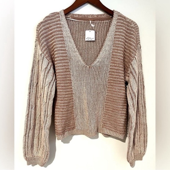 Free People When It Rains V-Neck Sweater - SIZE MEDIUM - Picture 8 of 16
